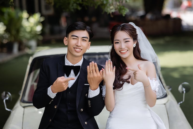 Wedding couple under the stars